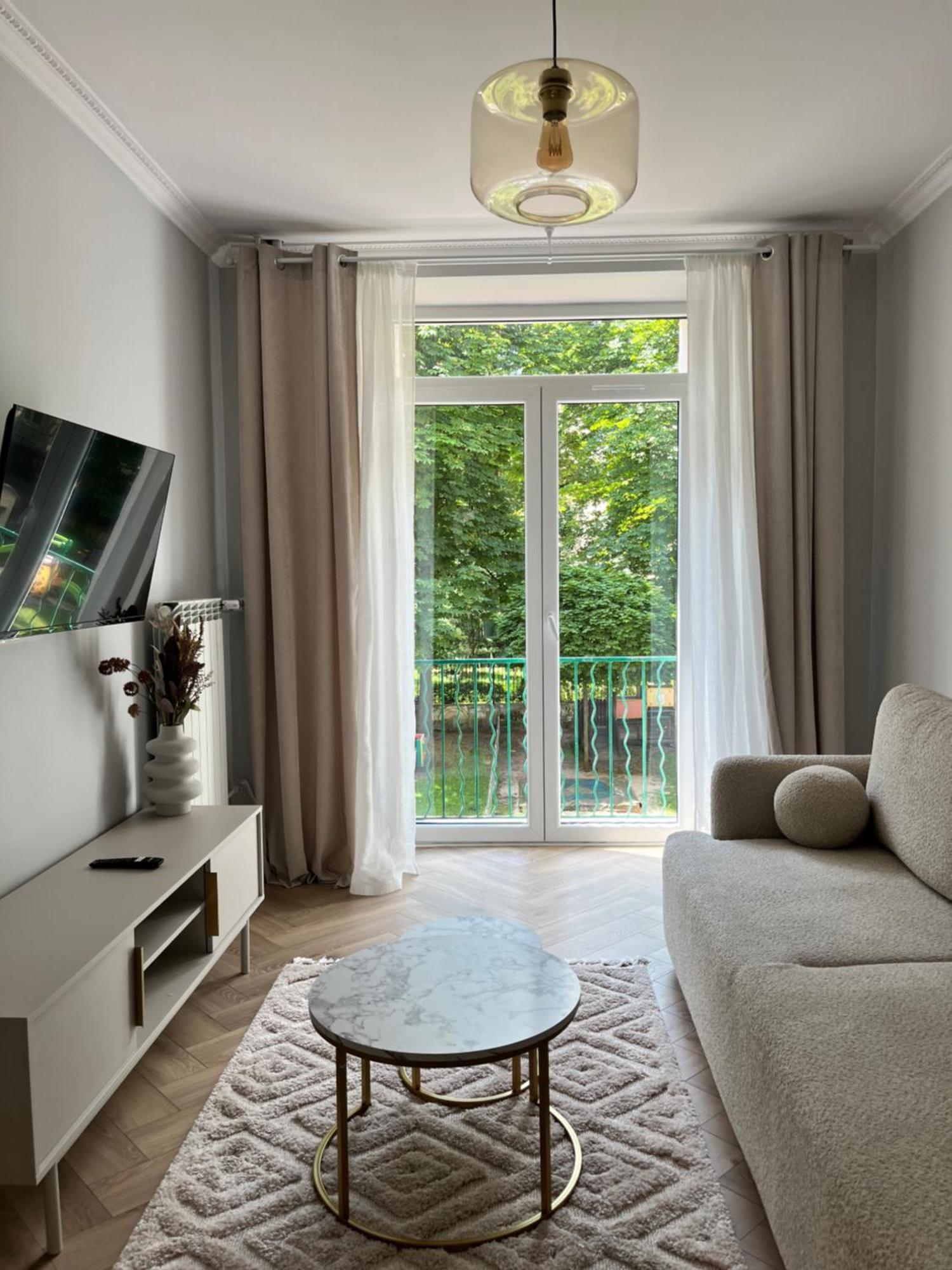 Koszykowa 3 * Warszawa